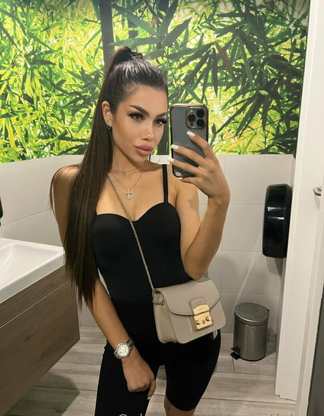 sweetlolaxx pornstar hd gallery