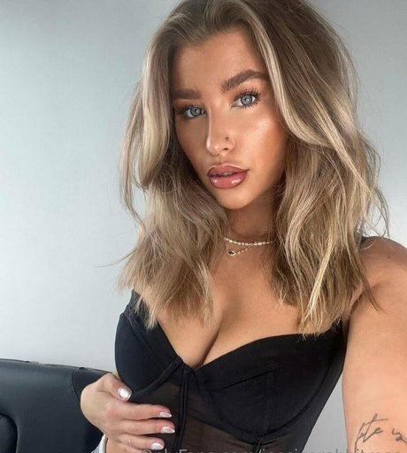 jessicarabbitrose star adult gallery