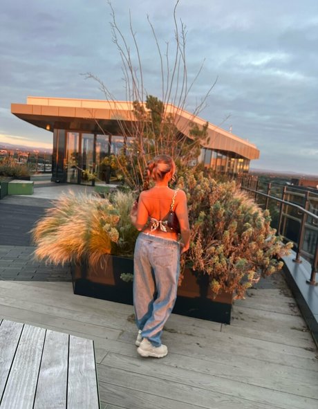 jessicarabbitrose top model galleries