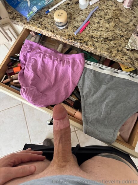 Threatlevelmiddnite exclusive pornstar img