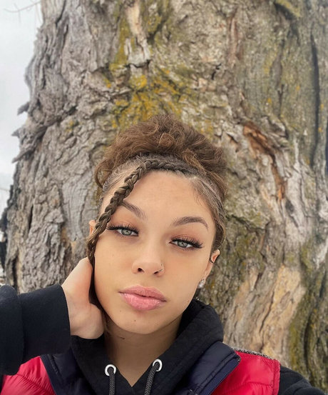 Kyliee ep model naked gallery