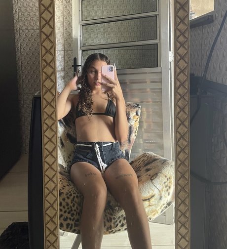 Kemillyyz erotic pornstar photos