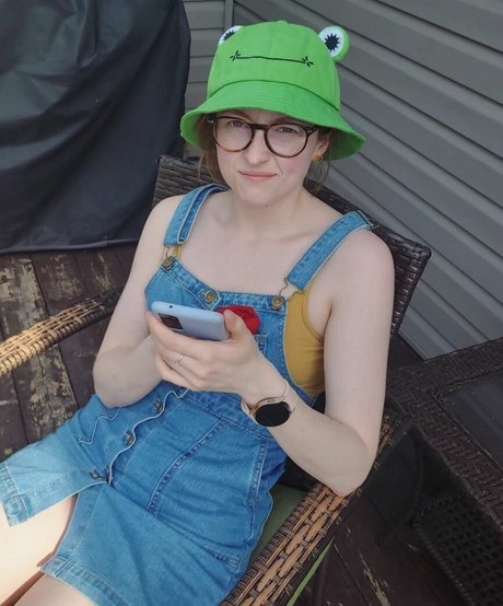 Sigh Hannah pornstar sexy pictures