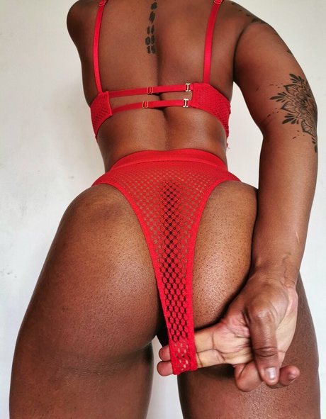 Aurelie Lily PoesieNue model best photos