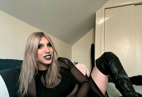 noctiflora star sexy images