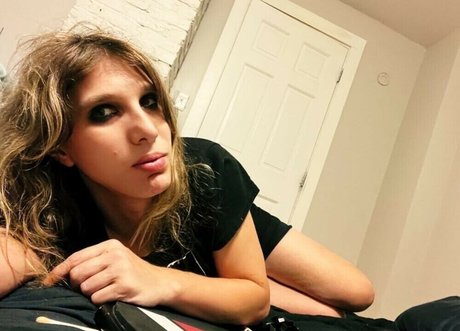 noctiflora erotic model pic