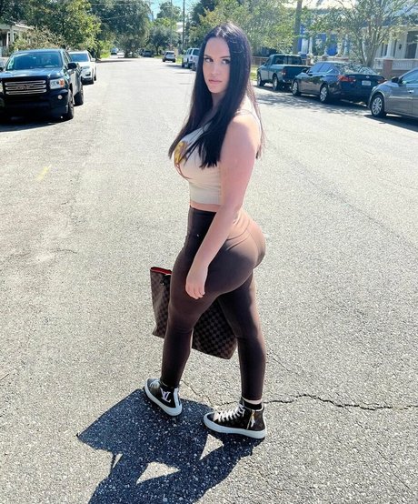 Mizzeves star nude gallery