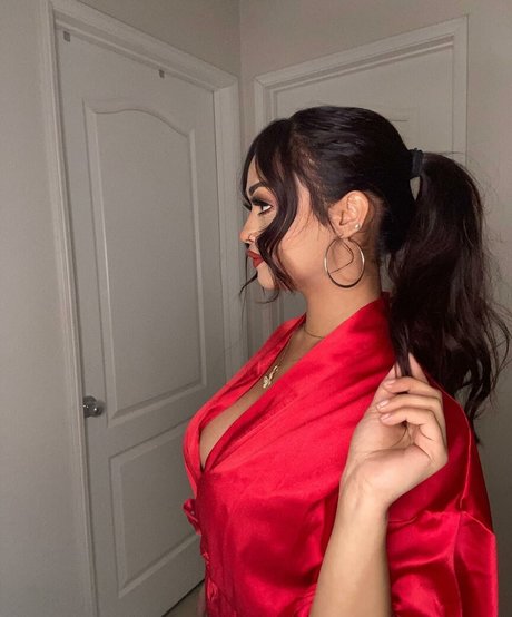 Punjabi Mami star exclusive images