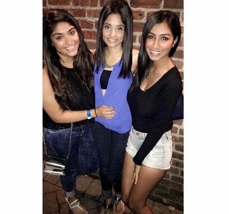 Sasha Kalra nude model image