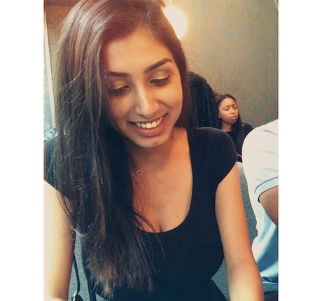 Sasha Kalra nude pornstar img