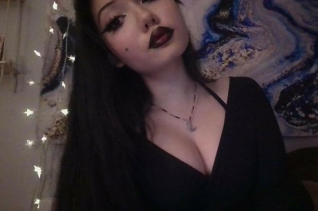 MoonBaby ASMR star naked photos