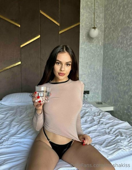 mashakiss free actress galleries