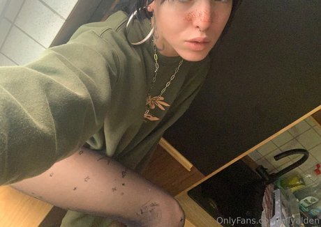 allyalden art model pictures