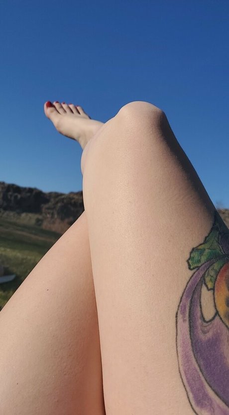 sassynopants star nude image