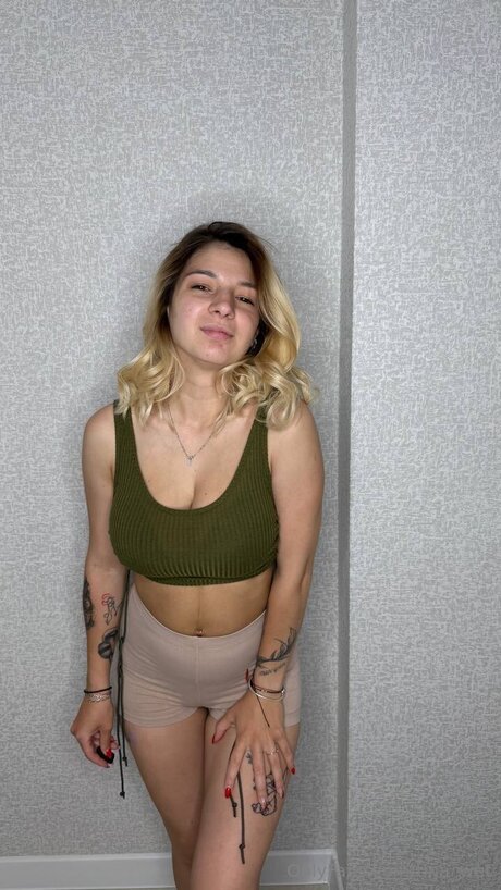 tina wet porn star pics