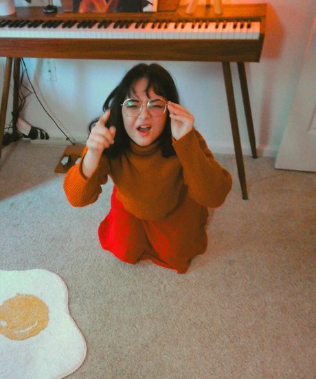 Gabi Belle sexy actress galleries