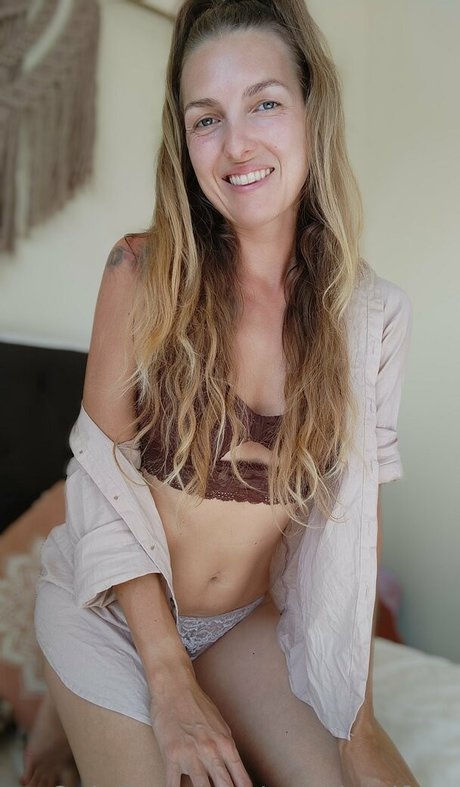 amelieleifree star top pic