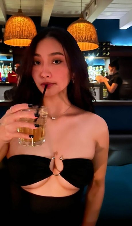 salysaouk pretty model pic