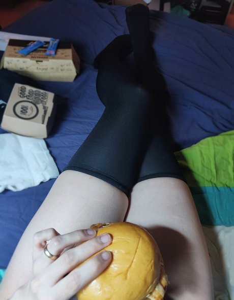 RiriMiaou star hot photos