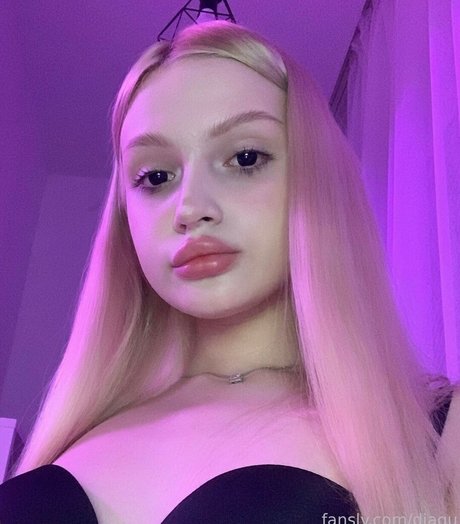 Krstn tm Diaqua model erotic galleries