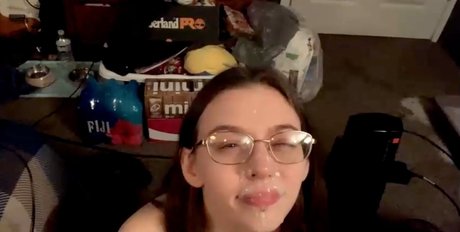 astriddabomb xxx pornstar picture