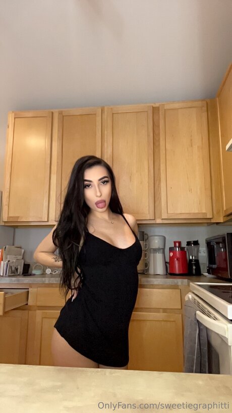 sweetiegraphitti nudes actress photos