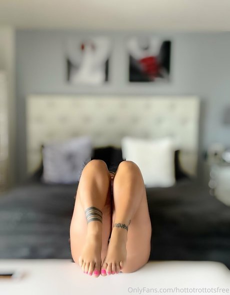 hottotrottotsfree pornstar beautiful gallery