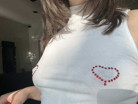 Girth Brooks model pretty image