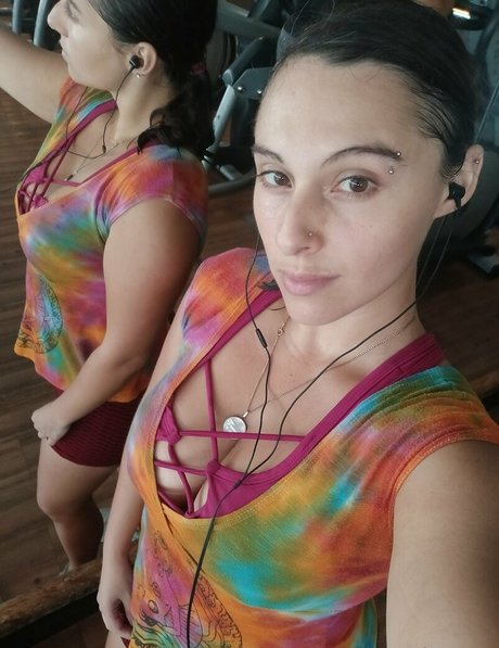 Elis Bondim star hot image