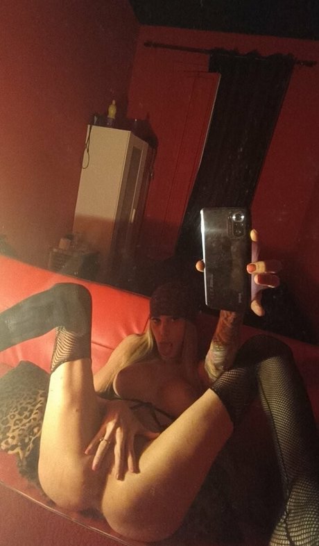 TsLindsayPrat exclusive star images