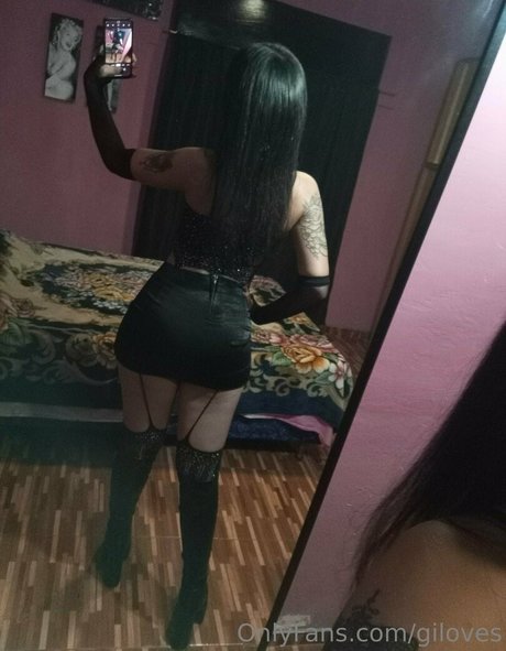 gilady model erotic picture