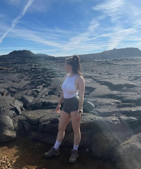 Scottishgeologist nudes model images