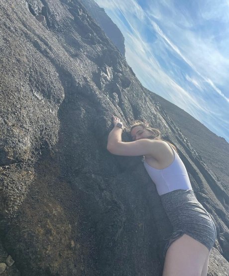 Scottishgeologist model art picture