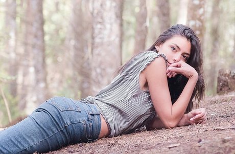 Manuela Velez model art galleries