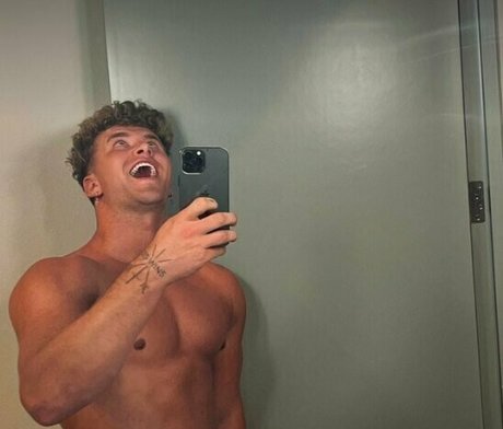 nategarner xxx model pictures