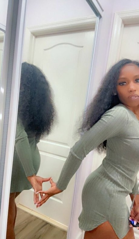 jamiek ynw model sexy img