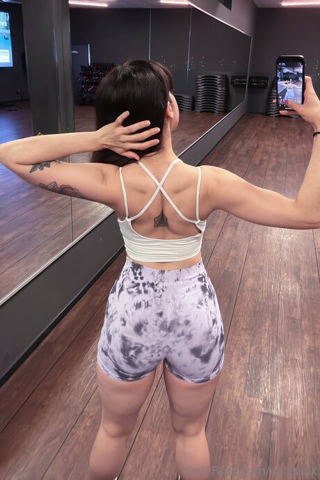 Valkpink model naked archive