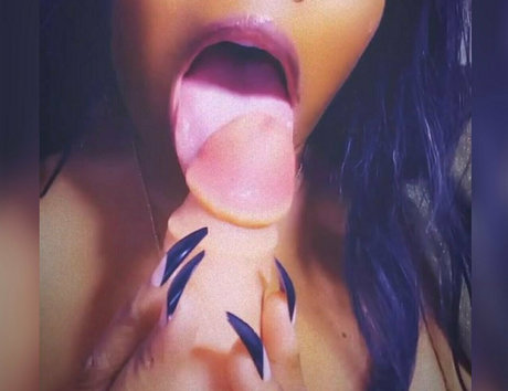 obeygoddesslivvy adult star galleries