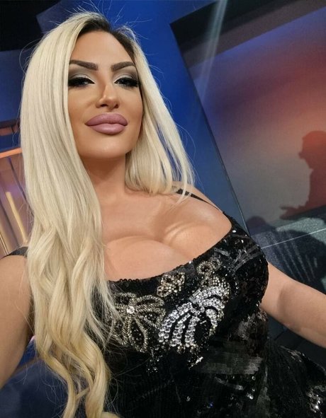 Tea Stosevska hot actress image