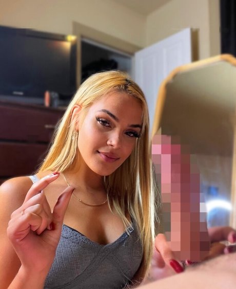 Lexxxi hot actress gallery