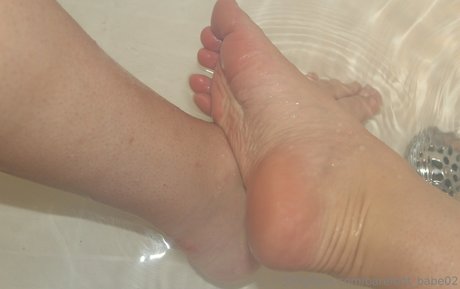 barefoot babe02 perfect pornstar img