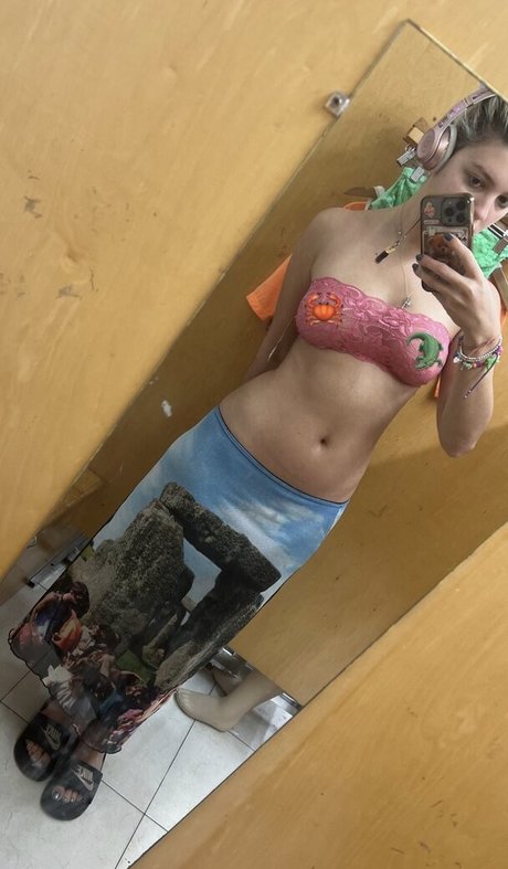 Sabrina Fuentes star naked photo