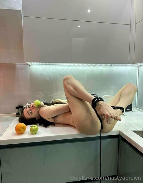 nastyabrown star top photos