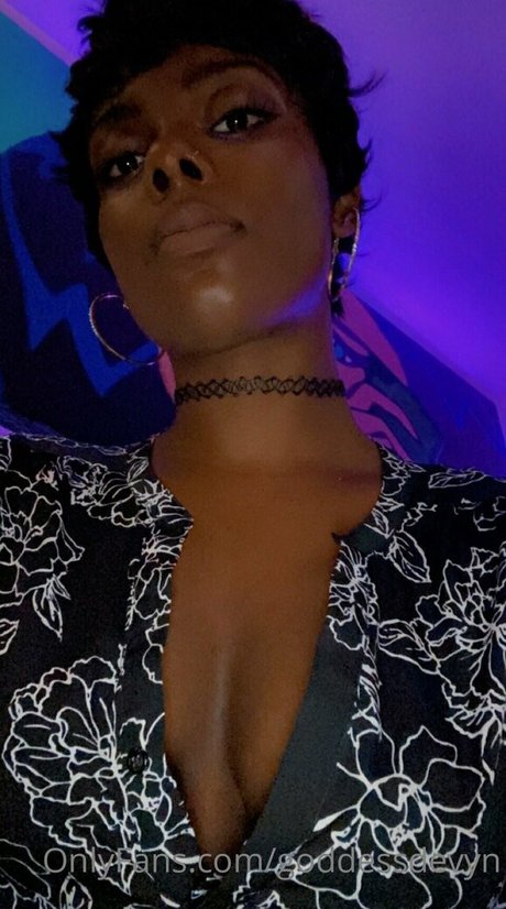 goddessdevyn top star photo