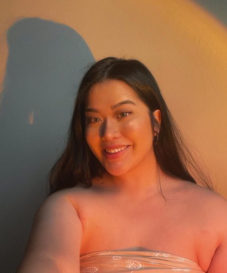 BellaBun Bo Bae pretty model pictures