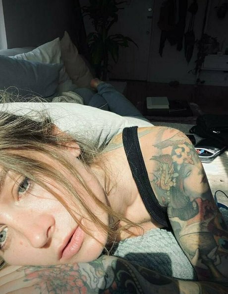 raelynn77 Profile pic