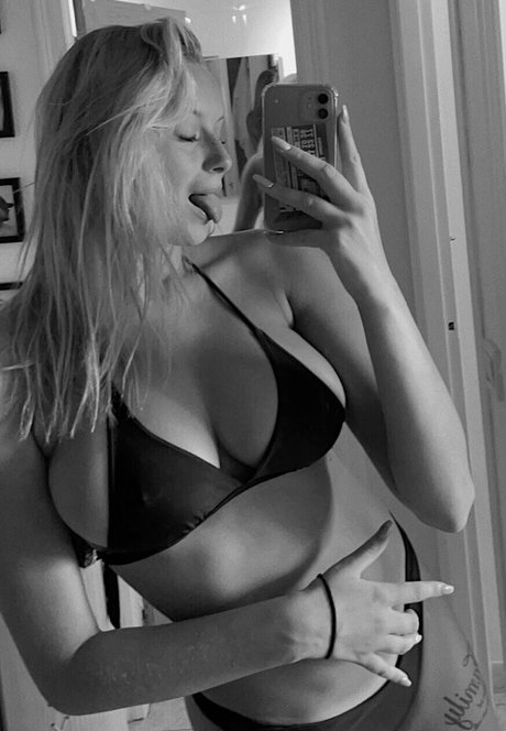 Linn Prusky star sexy gallery