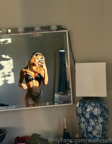 big tits cougar onlyfans free sexy pic