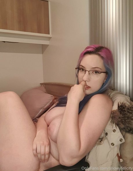 kitty felicity Quick model image