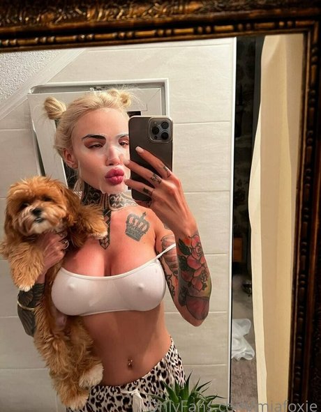 mia foxybae hot model pictures